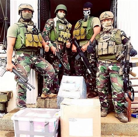 Various combat footage of Philippine forces, Marawi Siege (2017).